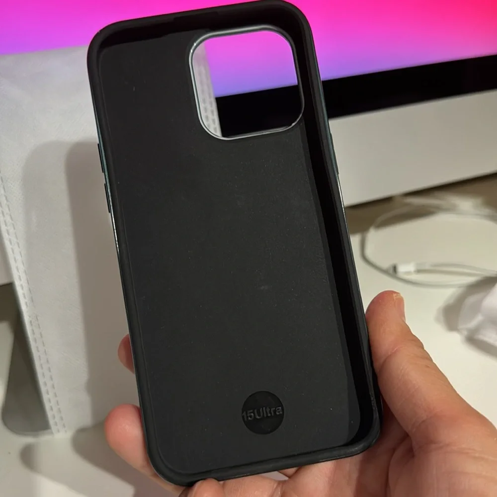 iPhone 15 Pro Max Tough case